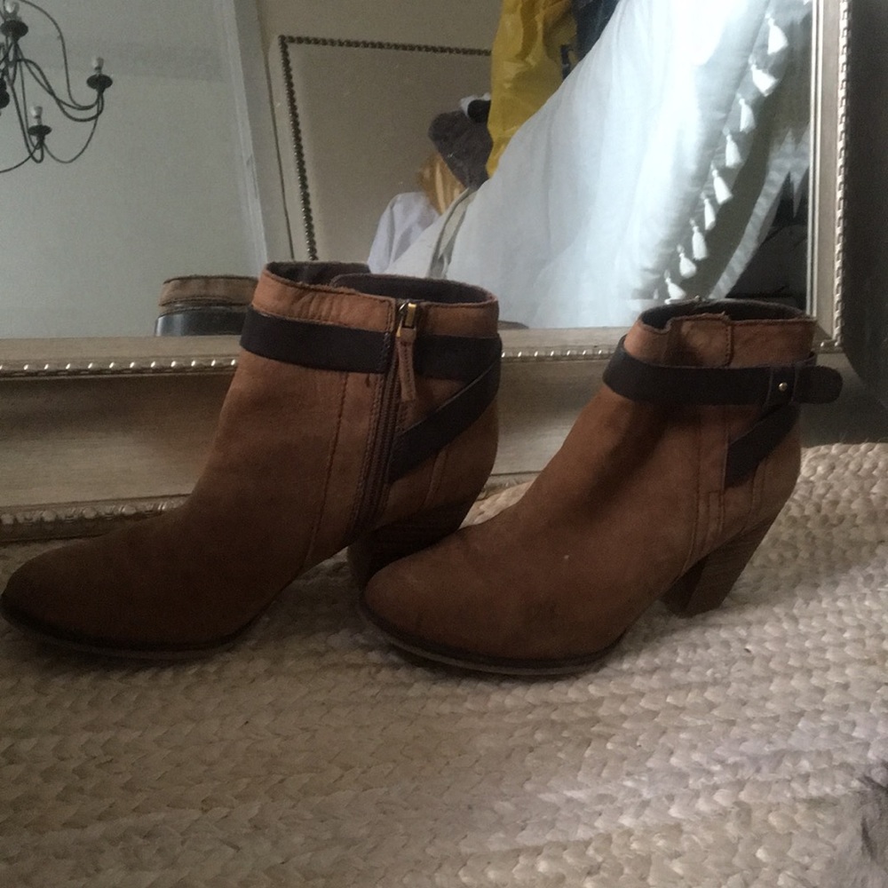 Franco Sarto suede booties